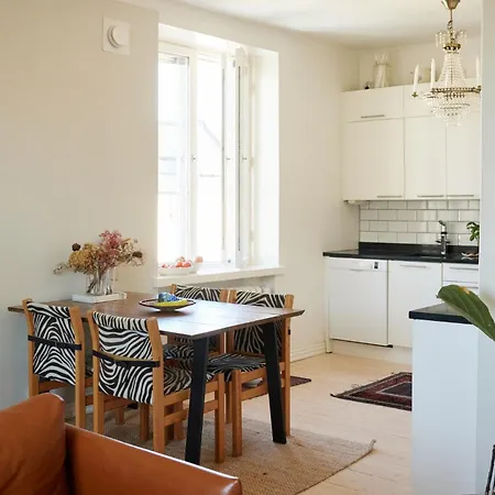 Sture Penthouse 65m2, Great Location * Helsinki